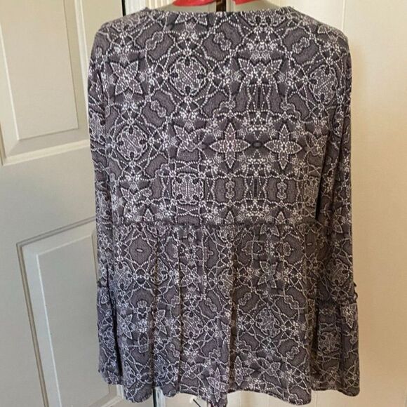 Lee Boho Long Bell Sleeve Pullover Top Size L - Picture 5 of 9
